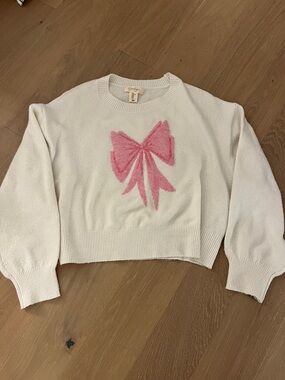 Jessica Simpson White Crewneck Sweater with Pink Bow